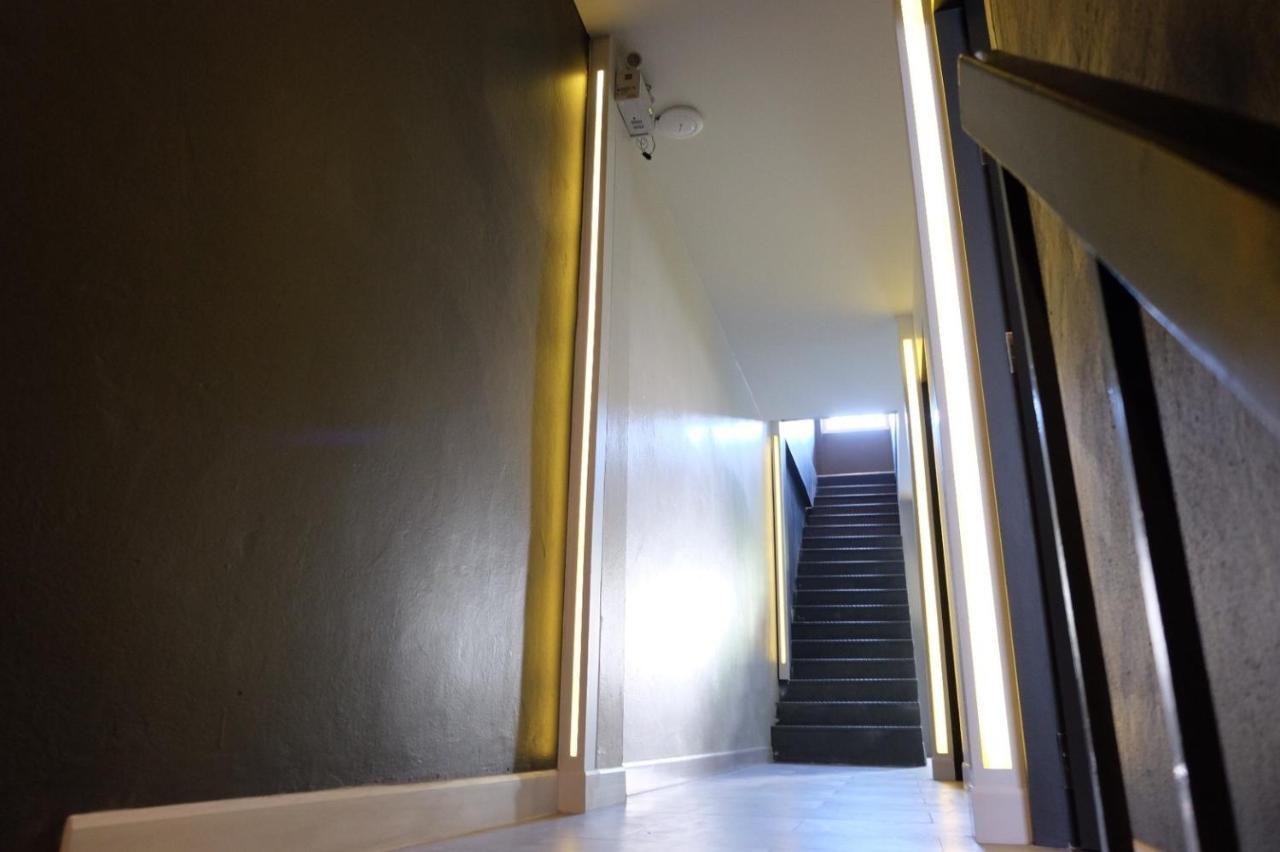 Four Sisters Homestay Bangkok Exterior foto